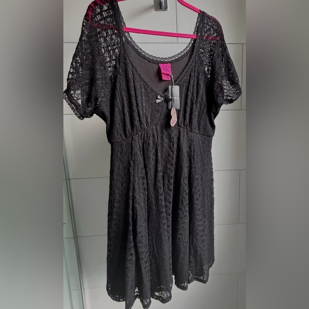 NWT Betsy Johnson Black Lace Skater Dress with Bow Detail 14/16 - Picture 4 of 13